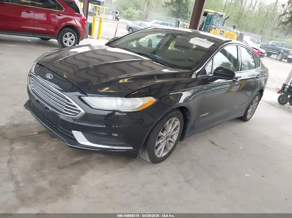3FA6P0LU2HR374891 2017 FORD FUSION - Image 2