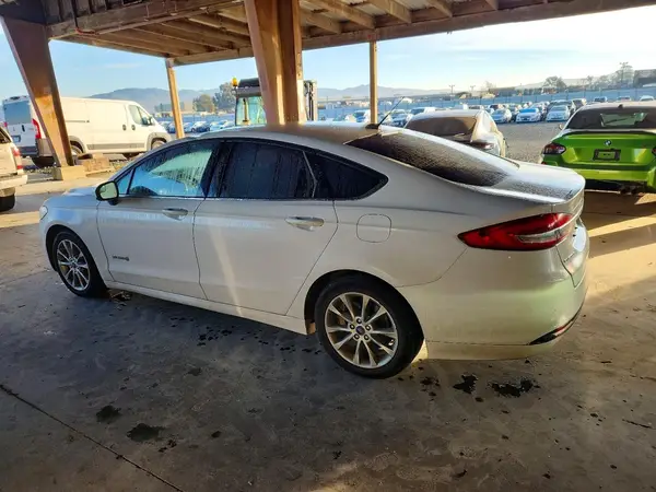 3FA6P0LU2HR379976 2017 FORD FUSION - Image 2