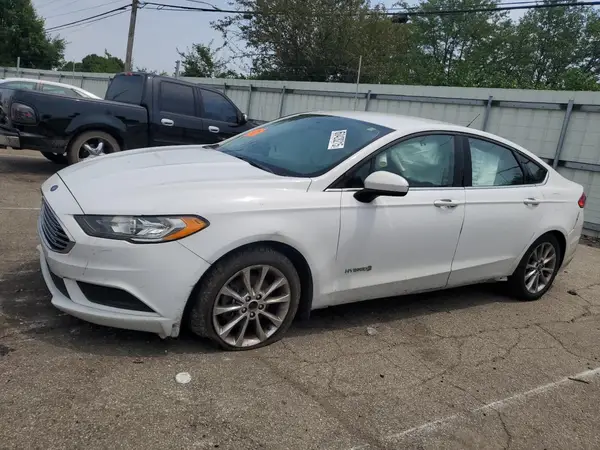 3FA6P0LU2HR380867 2017 FORD FUSION - Image 1