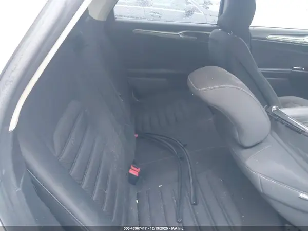 3FA6P0LU2HR381632 2017 FORD FUSION - Image 8