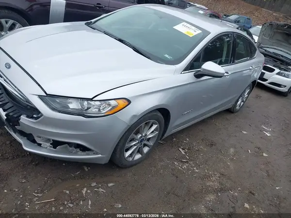 3FA6P0LU2HR384739 2017 FORD FUSION - Image 2