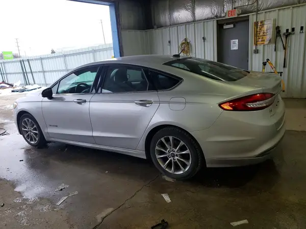 3FA6P0LU2HR385258 2017 FORD FUSION - Image 2