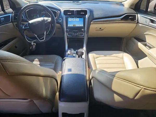 3FA6P0LU2HR393425 2017 FORD FUSION - Image 8
