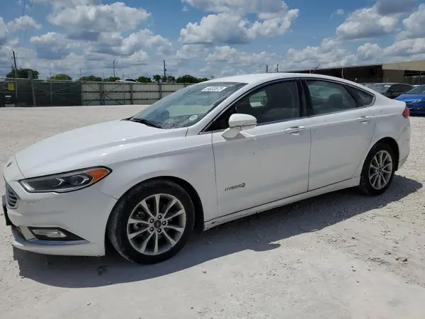 3FA6P0LU2HR409235 2017 FORD FUSION - Image 1