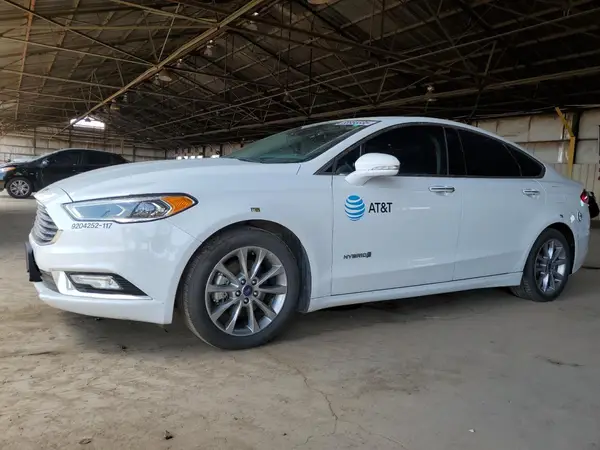 3FA6P0LU2HR409302 2017 FORD FUSION - Image 1