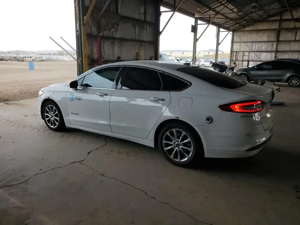 3FA6P0LU2HR409705 2017 FORD FUSION - Image 2
