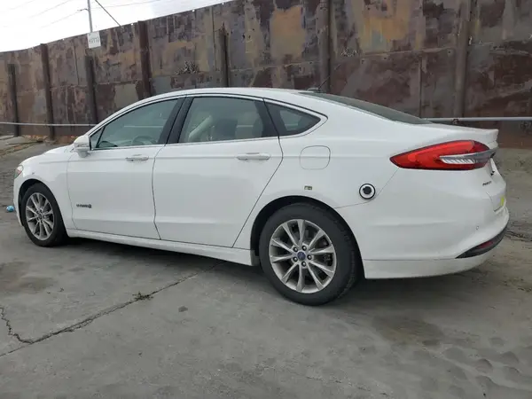 3FA6P0LU2HR409753 2017 FORD FUSION - Image 2