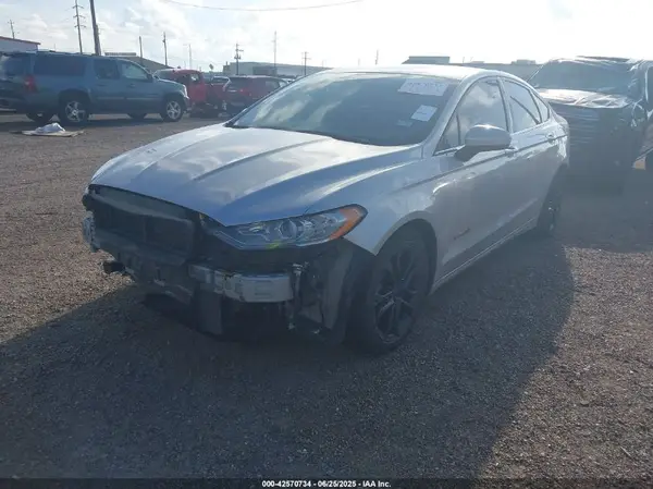 3FA6P0LU2JR103545 2018 FORD FUSION - Image 2