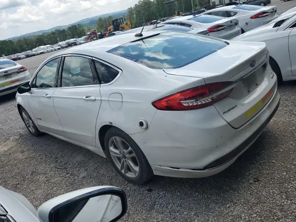 3FA6P0LU2JR118627 2018 FORD FUSION - Image 2