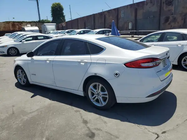 3FA6P0LU2JR118675 2018 FORD FUSION - Image 2