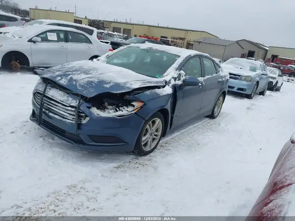 3FA6P0LU2JR124069 2018 FORD FUSION - Image 2