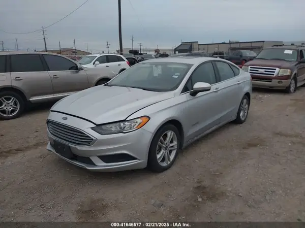 3FA6P0LU2JR128588 2018 FORD FUSION - Image 2