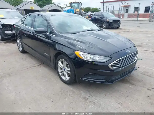 3FA6P0LU2JR131863 2018 FORD FUSION - Image 1
