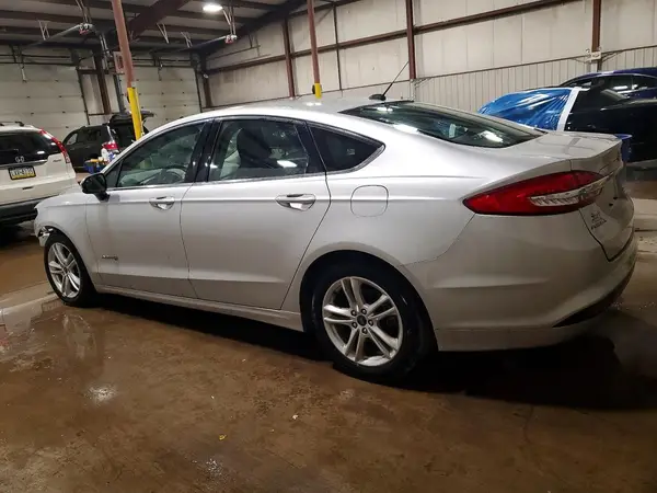 3FA6P0LU2JR132639 2018 FORD FUSION - Image 2