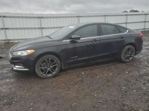 3FA6P0LU2JR138411 2018 FORD FUSION - Image 1