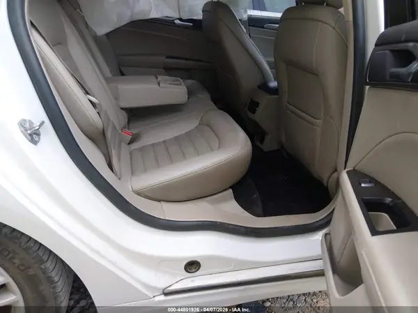 3FA6P0LU2JR152213 2018 FORD FUSION - Image 8