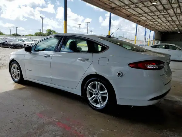3FA6P0LU2JR152454 2018 FORD FUSION - Image 2