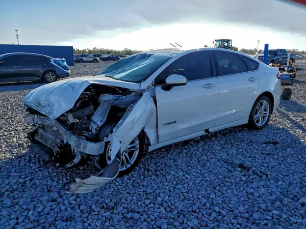 3FA6P0LU2JR152535 2018 FORD FUSION - Image 1
