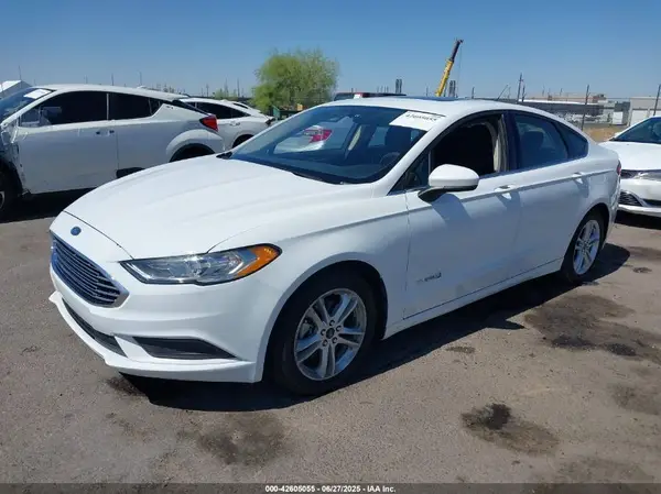 3FA6P0LU2JR169545 2018 FORD FUSION - Image 2