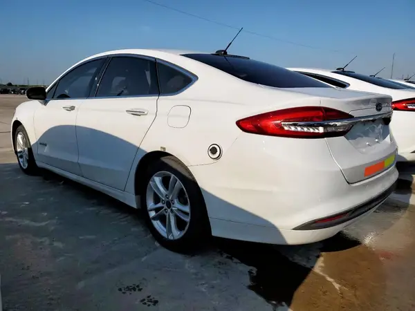 3FA6P0LU2JR171652 2018 FORD FUSION - Image 2