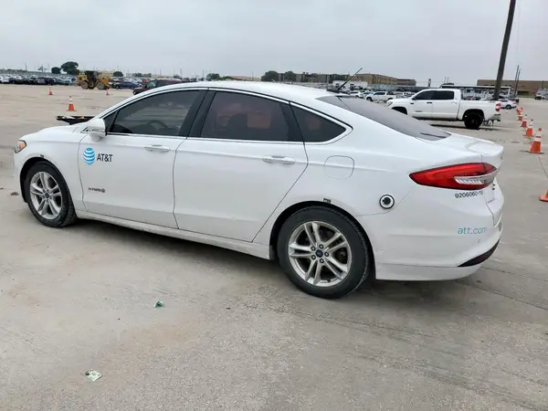 3FA6P0LU2JR171828 2018 FORD FUSION - Image 2