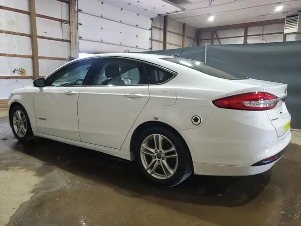 3FA6P0LU2JR172008 2018 FORD FUSION - Image 2