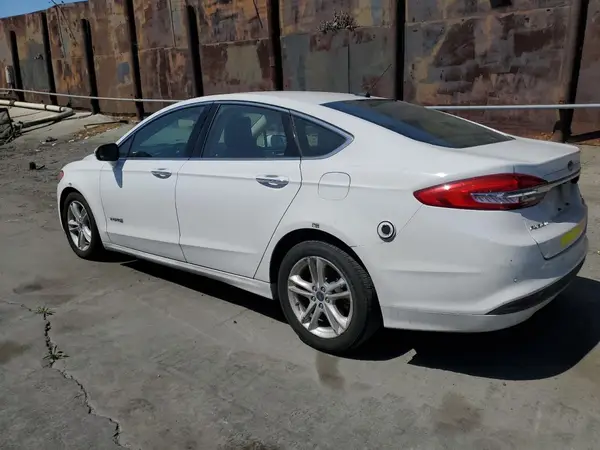 3FA6P0LU2JR172137 2018 FORD FUSION - Image 2