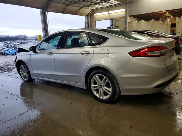 3FA6P0LU2JR172946 2018 FORD FUSION - Image 2