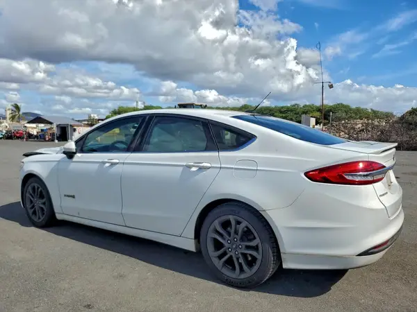 3FA6P0LU2JR207274 2018 FORD FUSION - Image 2