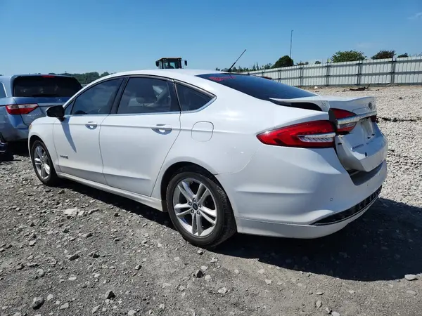 3FA6P0LU2JR235110 2018 FORD FUSION - Image 2