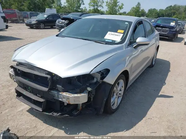 3FA6P0LU2JR241909 2018 FORD FUSION - Image 2