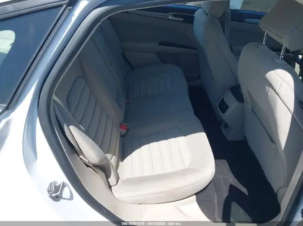 3FA6P0LU2JR261268 2018 FORD FUSION - Image 8