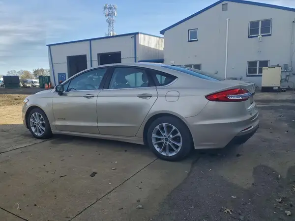 3FA6P0LU2KR101599 2019 FORD FUSION - Image 2