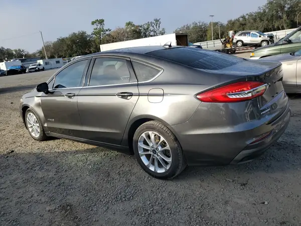 3FA6P0LU2KR106818 2019 FORD FUSION - Image 2