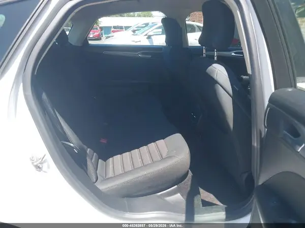 3FA6P0LU2KR107547 2019 FORD FUSION - Image 8