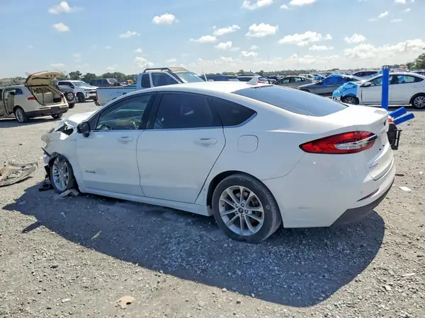 3FA6P0LU2KR110464 2019 FORD FUSION - Image 2