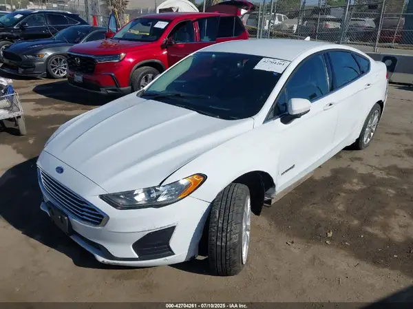 3FA6P0LU2KR116409 2019 FORD FUSION - Image 2