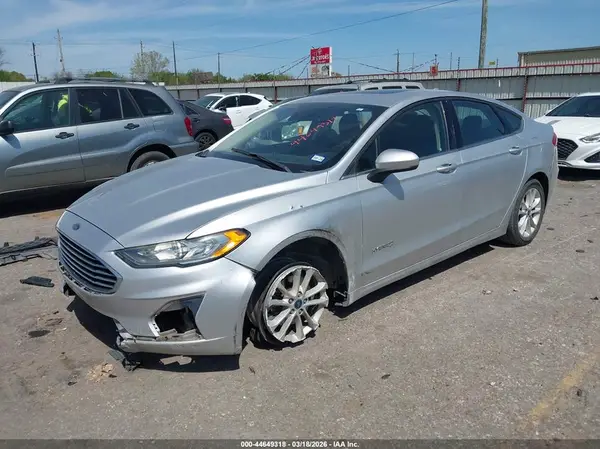 3FA6P0LU2KR120203 2019 FORD FUSION - Image 2