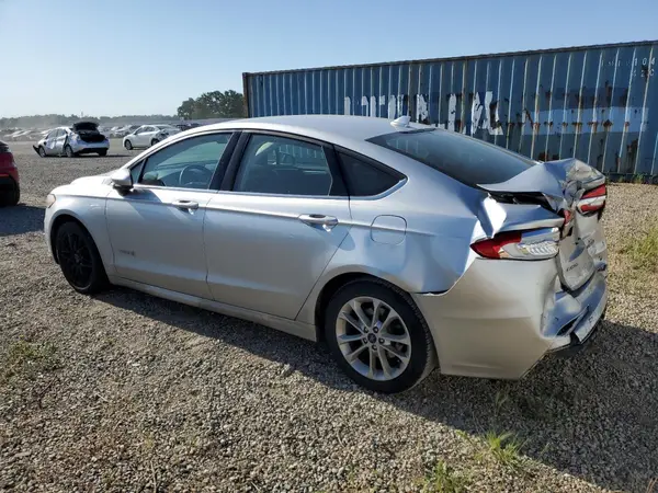 3FA6P0LU2KR121335 2019 FORD FUSION - Image 2