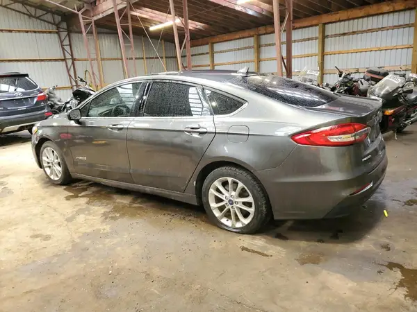 3FA6P0LU2KR122646 2019 FORD FUSION - Image 2