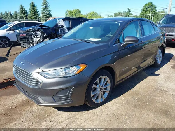 3FA6P0LU2KR130942 2019 FORD FUSION - Image 2