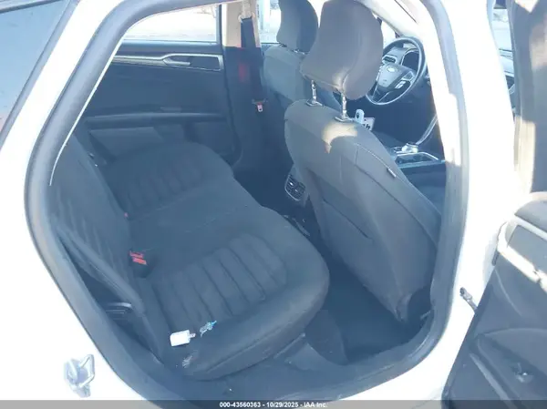 3FA6P0LU2KR137633 2019 FORD FUSION - Image 8