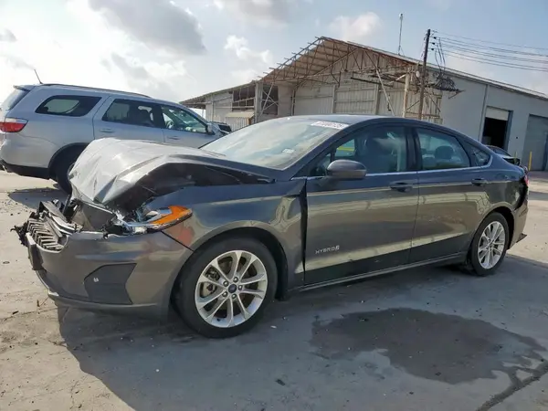 3FA6P0LU2KR141049 2019 FORD FUSION - Image 1