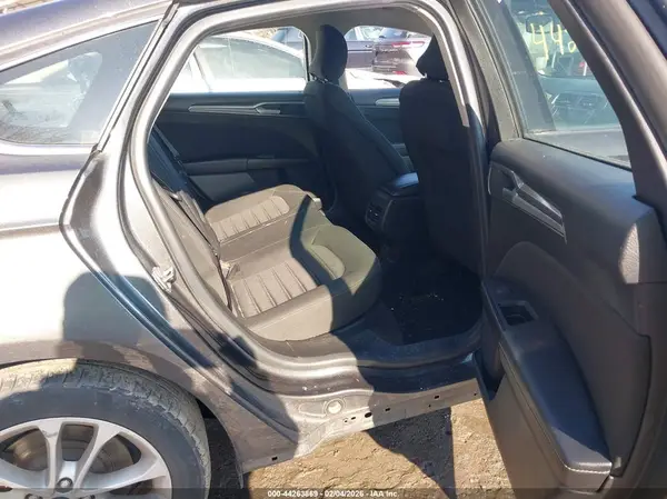 3FA6P0LU2KR157476 2019 FORD FUSION - Image 8