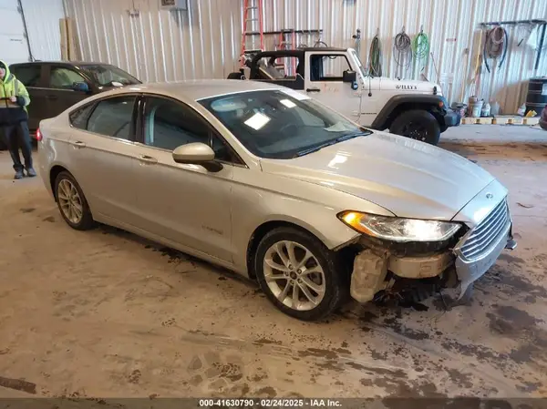 3FA6P0LU2KR168414 2019 FORD FUSION - Image 1