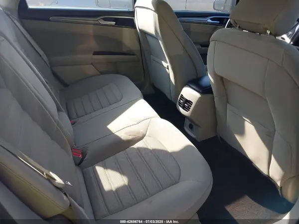 3FA6P0LU2KR168705 2019 FORD FUSION - Image 8