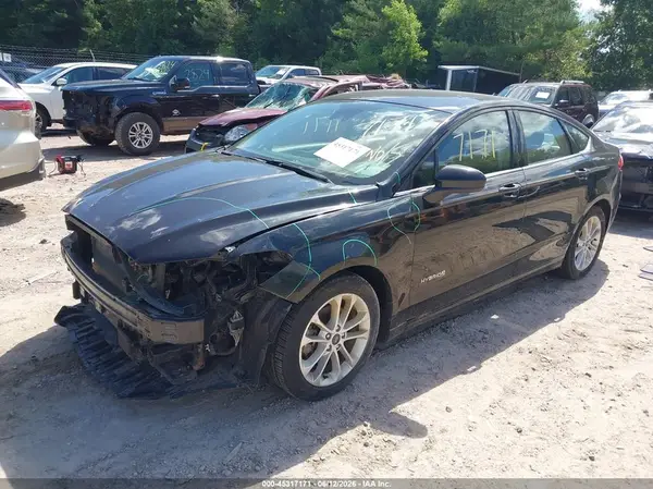 3FA6P0LU2KR181213 2019 FORD FUSION - Image 2