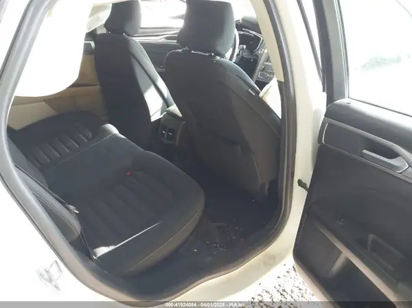 3FA6P0LU2KR182426 2019 FORD FUSION - Image 8