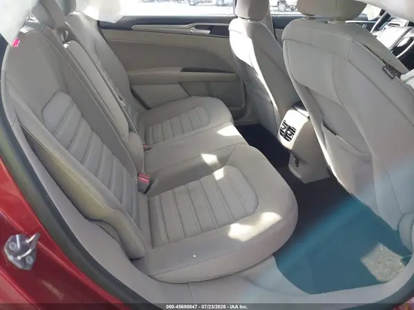 3FA6P0LU2KR204165 2019 FORD FUSION - Image 8