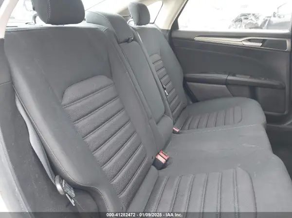 3FA6P0LU2KR204800 2019 FORD FUSION - Image 8
